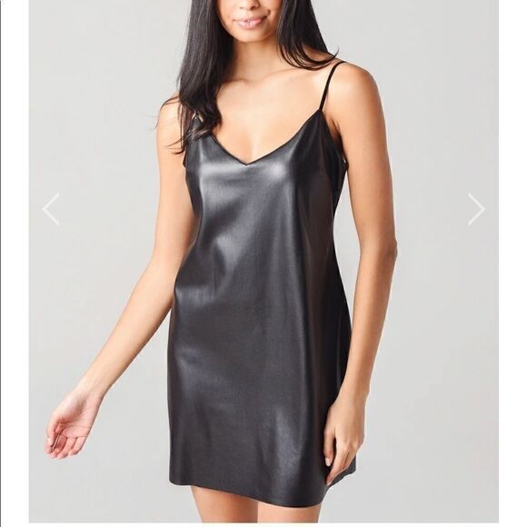 NWOT BB DAKOTA WOMEN'S TURN UP THE VOLUME DRESS SIZE M - Picture 4 of 6